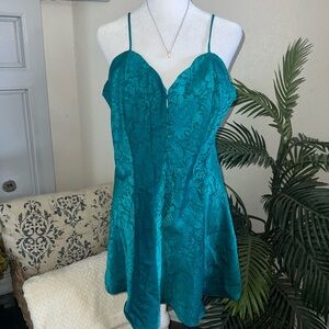 Vintage 90’s Victoria’s Secret Gold Label Teal Chemise Size L